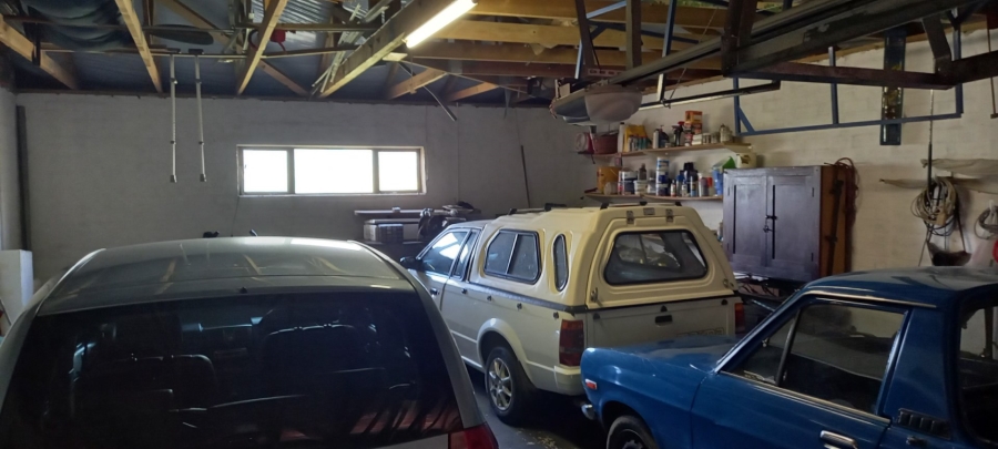 6 Bedroom Property for Sale in Bergsig Western Cape
